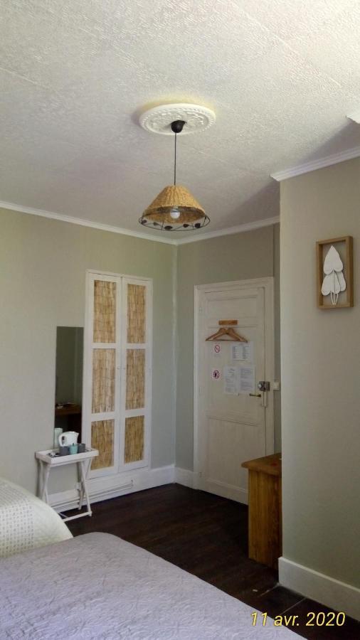 Montplaisir Bed & Breakfast Montendre Bagian luar foto