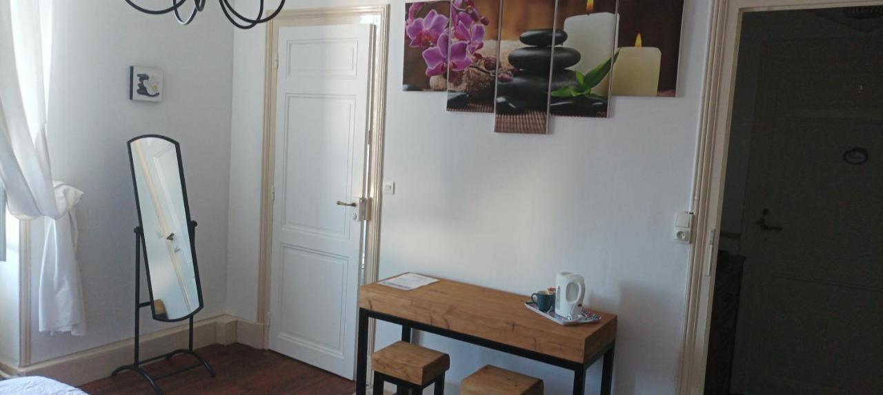 Montplaisir Bed & Breakfast Montendre Bagian luar foto