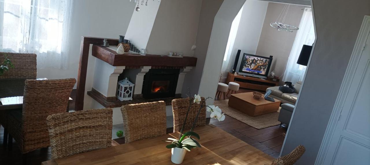 Montplaisir Bed & Breakfast Montendre Bagian luar foto